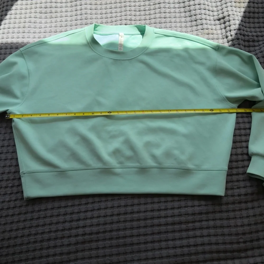 Lululemon Perfectly Oversized Softstreme Crew Size 10 Mint Green
